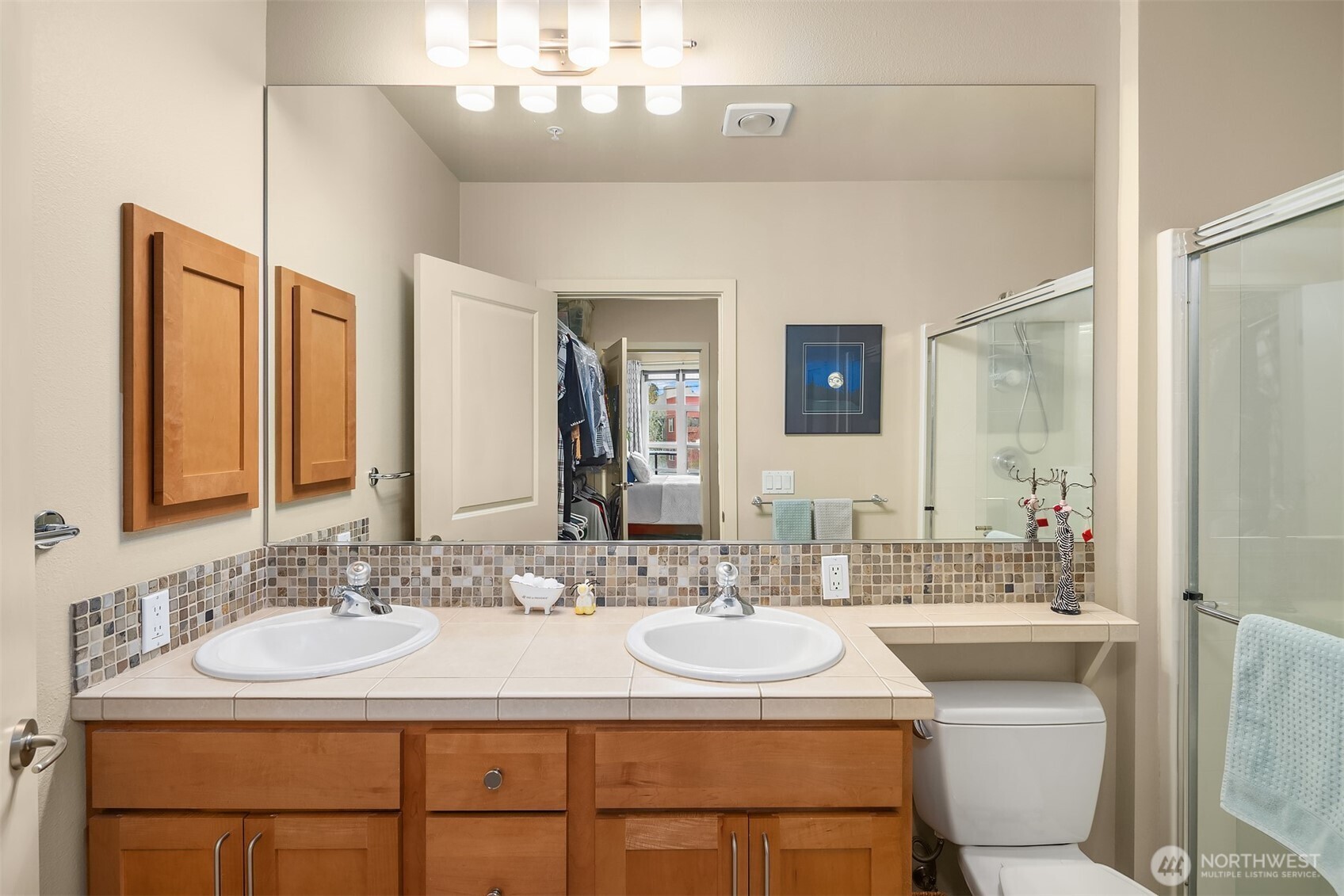 410 NE 70th Street #201, Seattle, WA 98115
