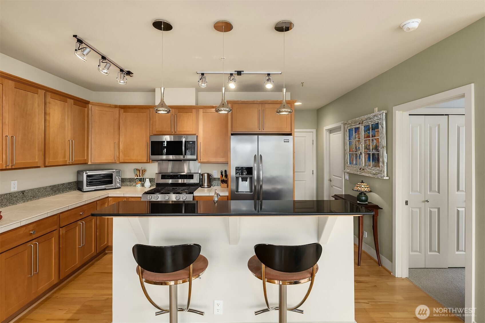 410 NE 70th Street #201, Seattle, WA 98115