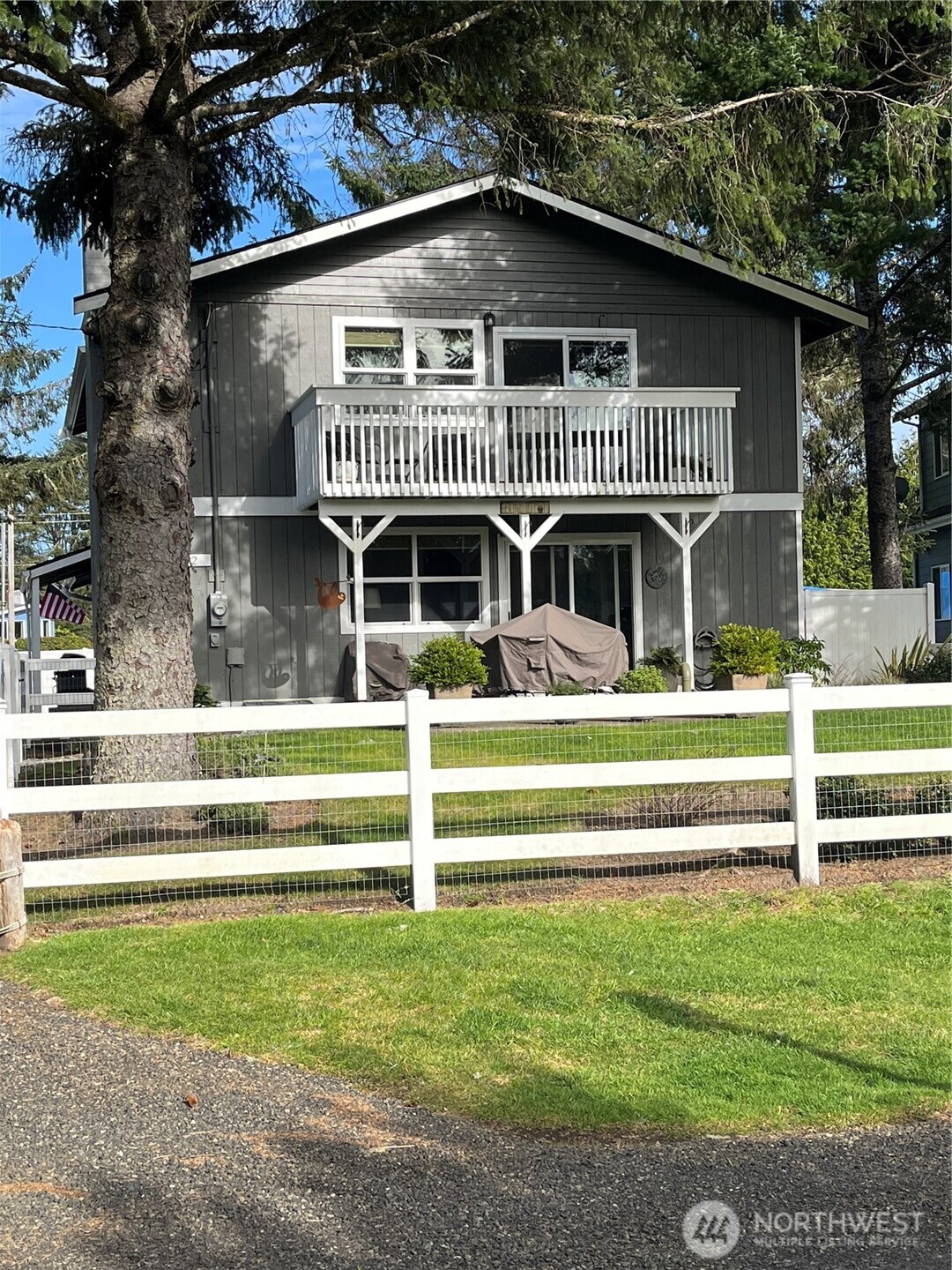 102 N Narwhal Loop NW, Ocean Shores, WA 98569