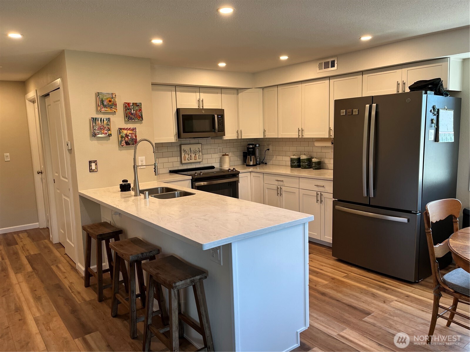 102 N Narwhal Loop NW, Ocean Shores, WA 98569