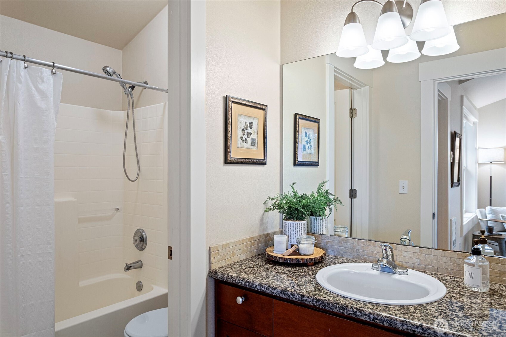 9501 Interlake Avenue N, Seattle, WA 98103