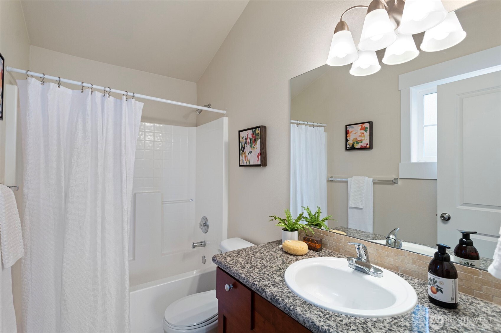 9501 Interlake Avenue N, Seattle, WA 98103