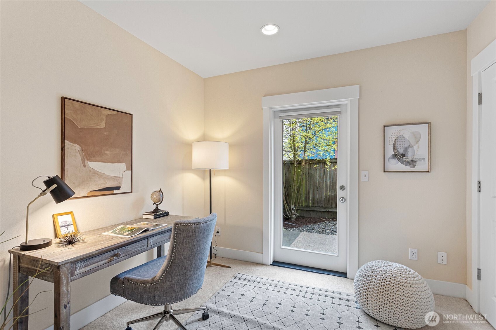 9501 Interlake Avenue N, Seattle, WA 98103