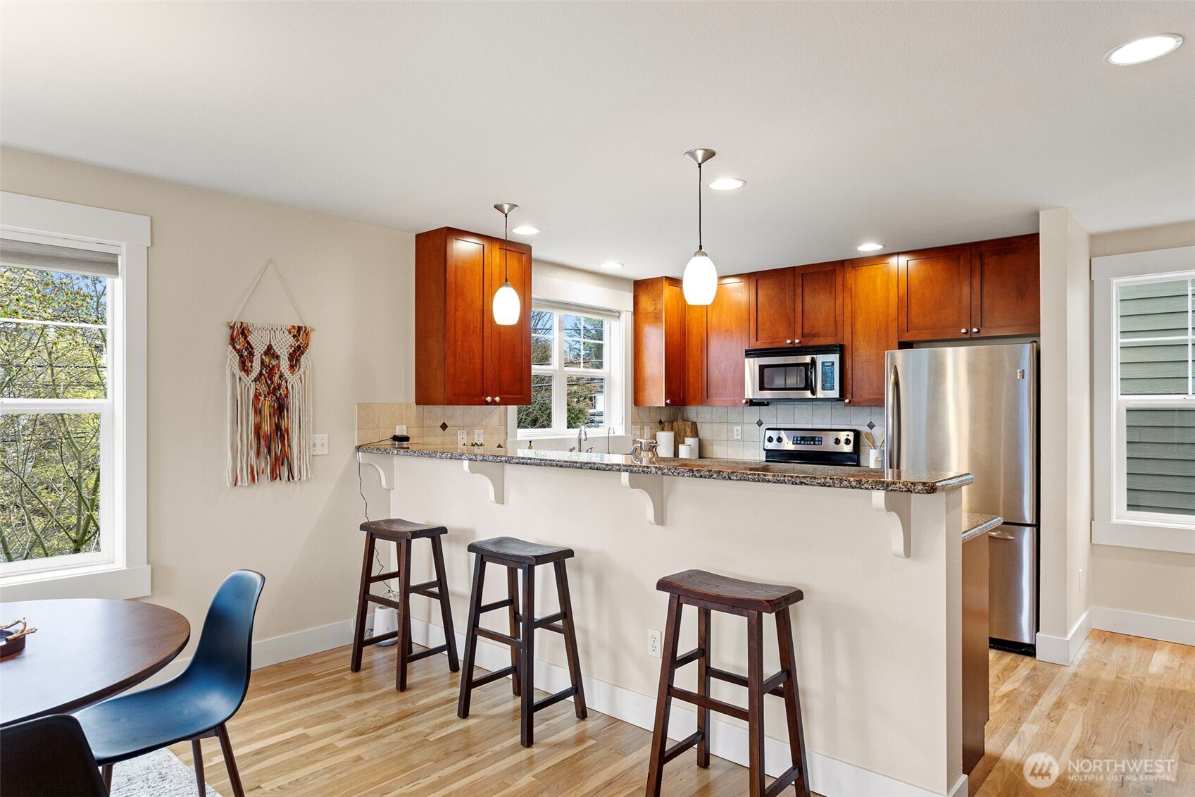 9501 Interlake Avenue N, Seattle, WA 98103