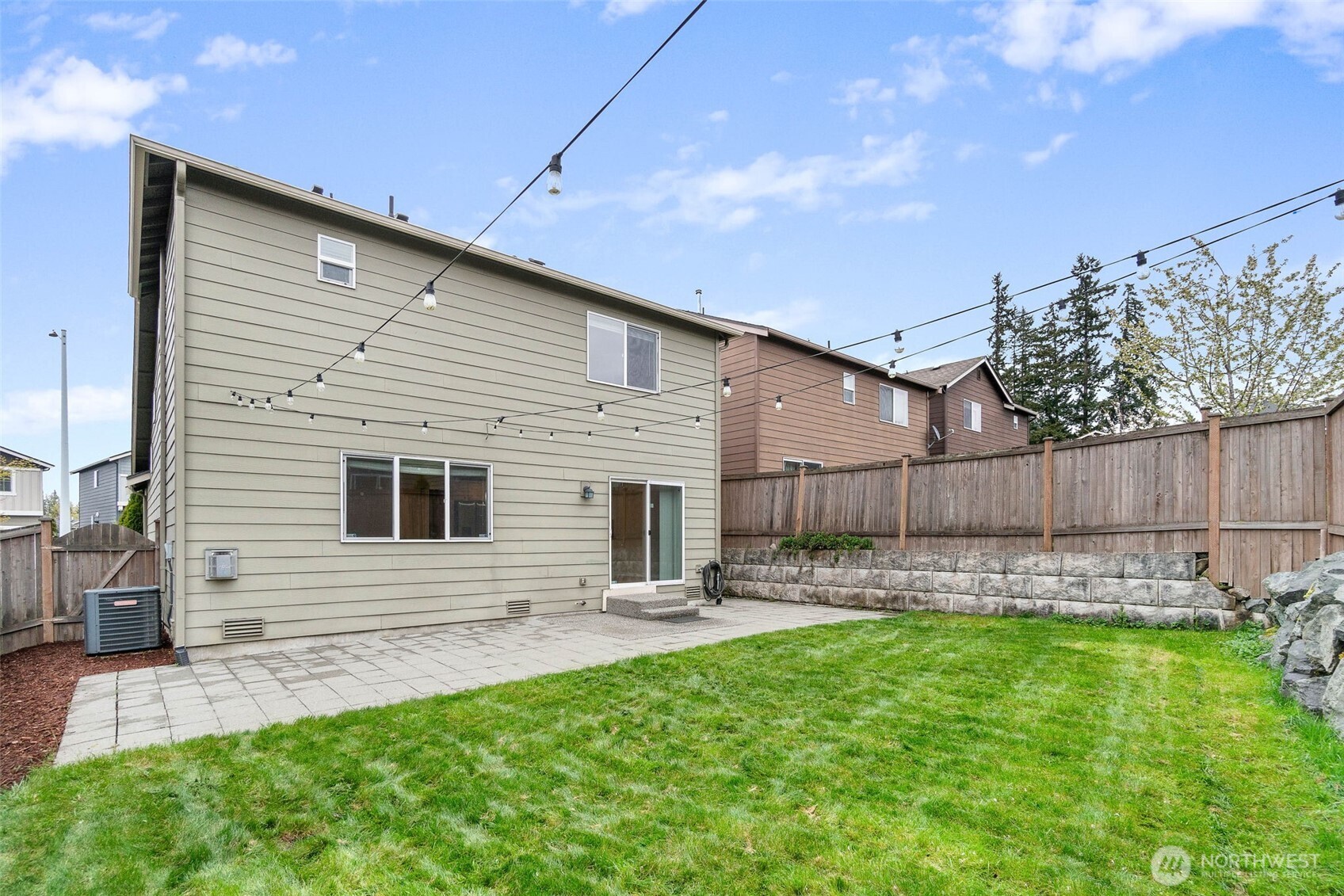 412 201 Street SW, Lynnwood, WA 98036