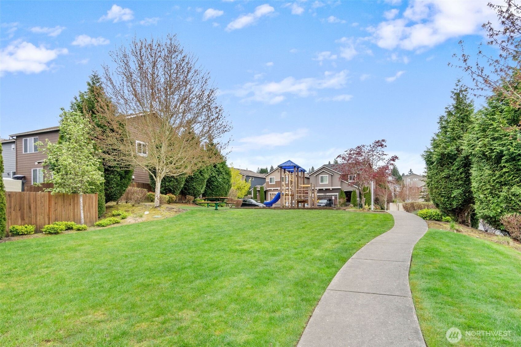 412 201 Street SW, Lynnwood, WA 98036