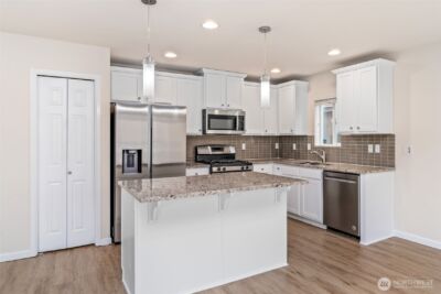 412 201 Street SW, Lynnwood, WA 98036 - Photo 5