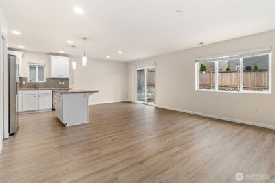 412 201 Street SW, Lynnwood, WA 98036 - Photo 7