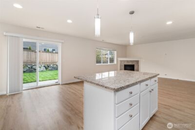 412 201 Street SW, Lynnwood, WA 98036 - Photo 8