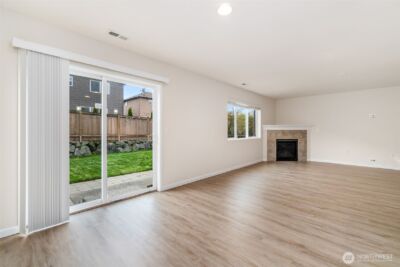 412 201 Street SW, Lynnwood, WA 98036 - Photo 9