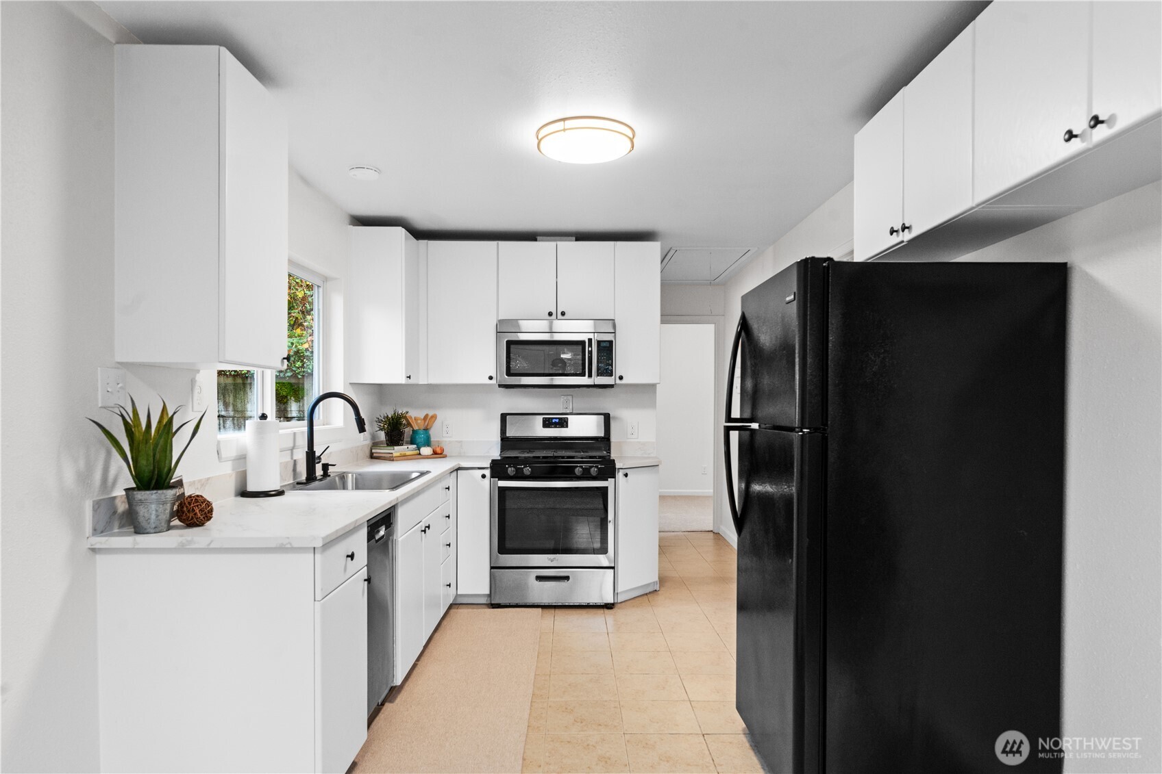7552 21st Avenue SW, Seattle, WA 98106