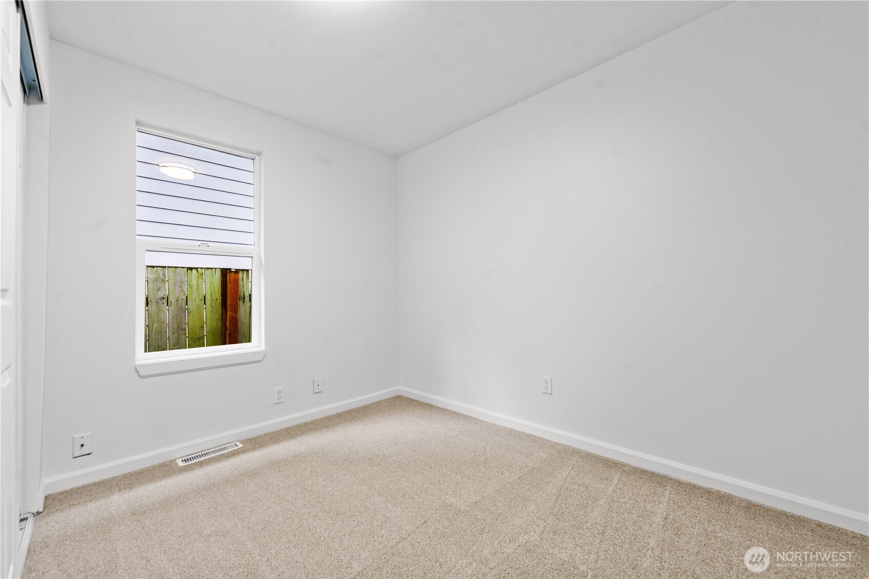 7552 21st Avenue SW, Seattle, WA 98106
