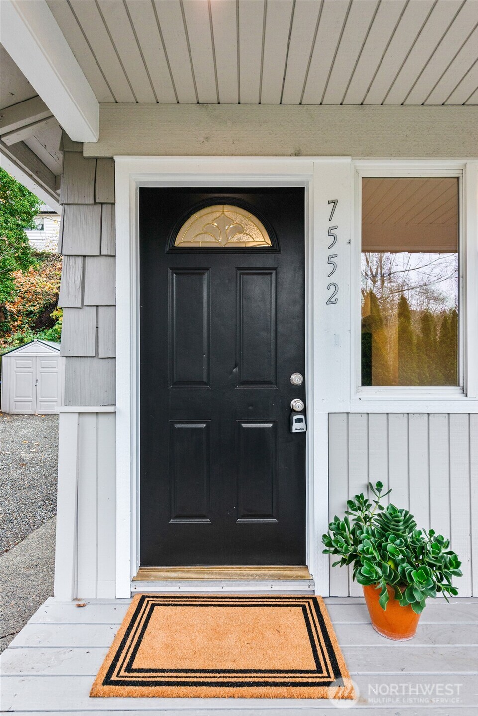 7552 21st Avenue SW, Seattle, WA 98106