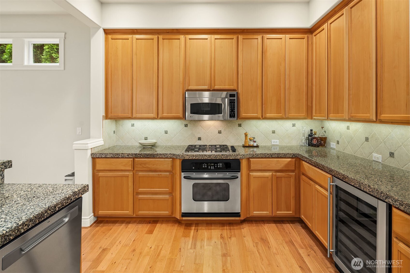 11787 159th Avenue NE, Redmond, WA 98052