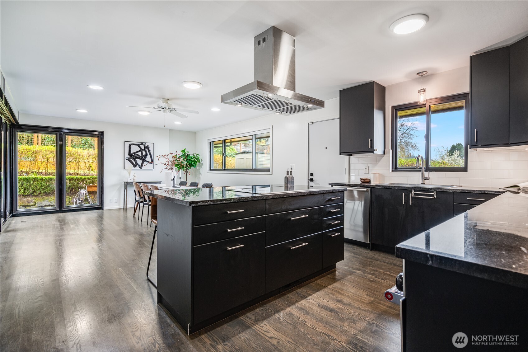 4921 50th Avenue S, Seattle, WA 98118