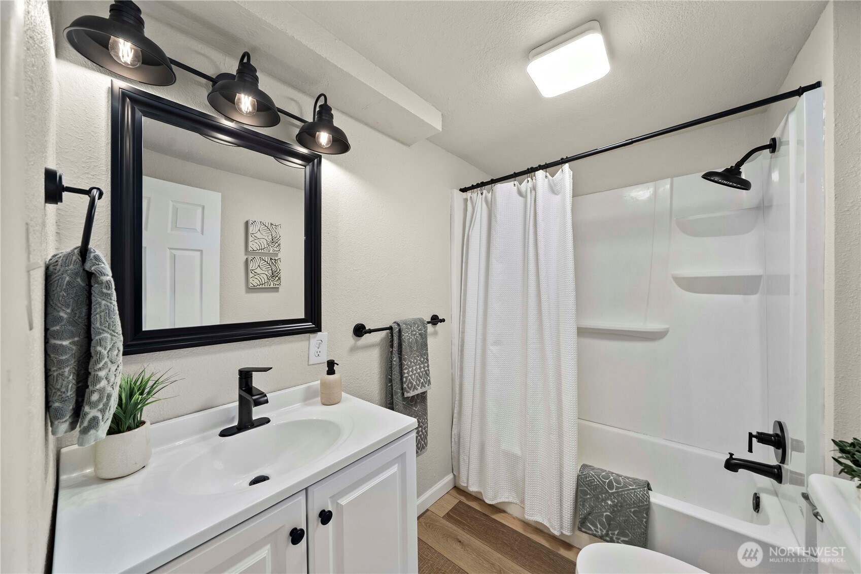 1300 Yuma Street , Milton, WA 98354