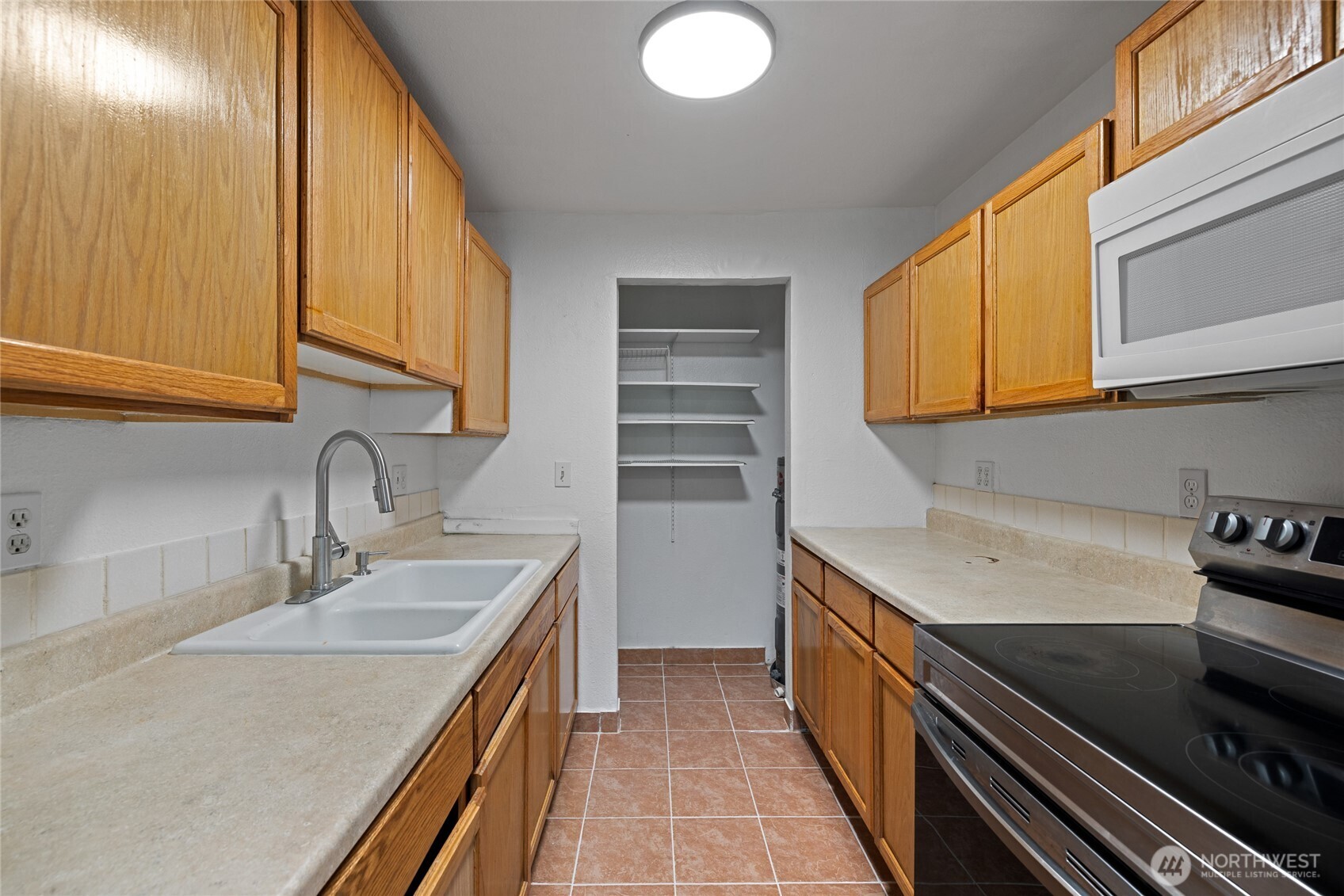 15280 MacAdam Road S #E-101, Seattle, WA 98188