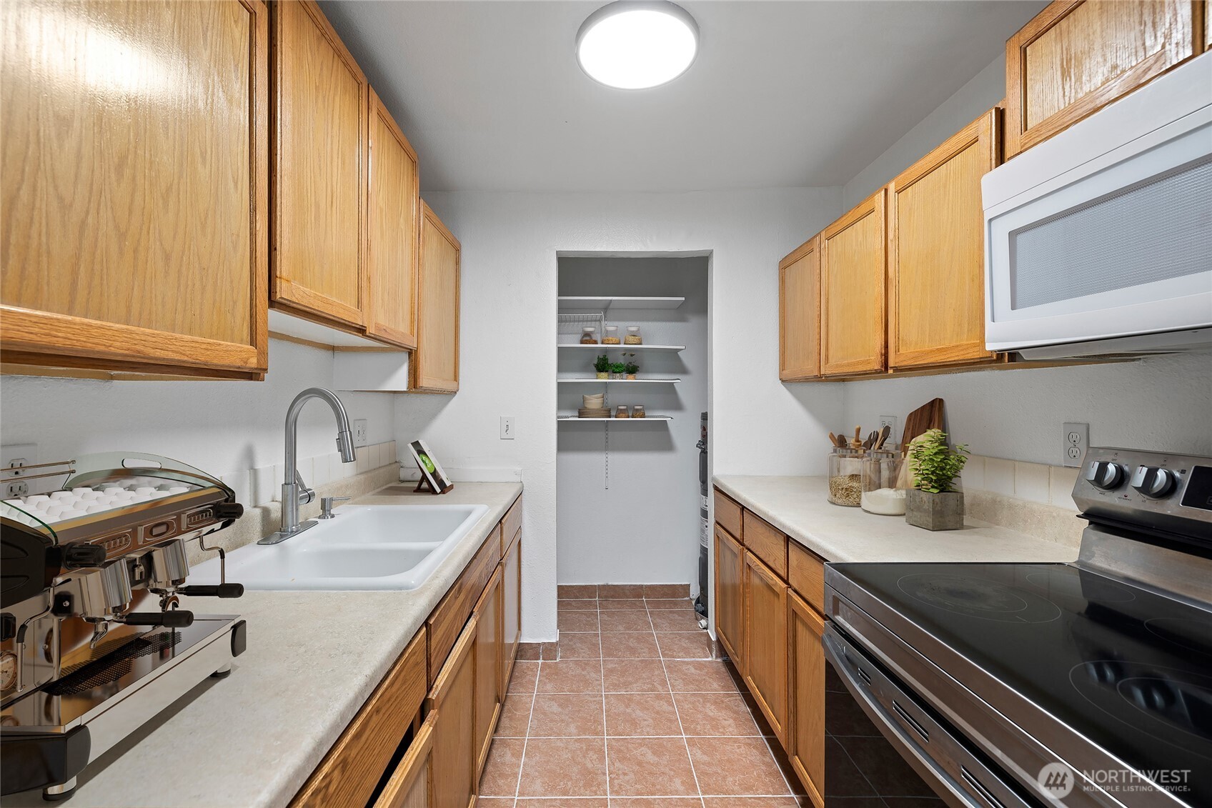 15280 MacAdam Road S #E-101, Seattle, WA 98188