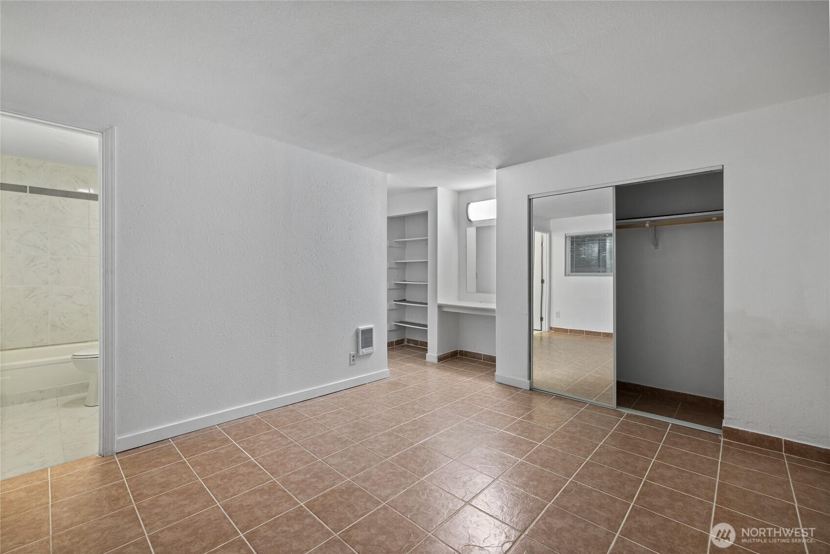 15280 MacAdam Road S #E-101, Seattle, WA 98188