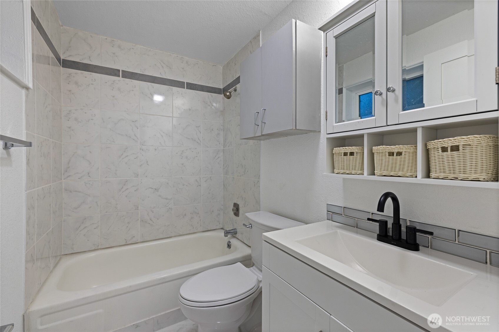 15280 MacAdam Road S #E-101, Seattle, WA 98188