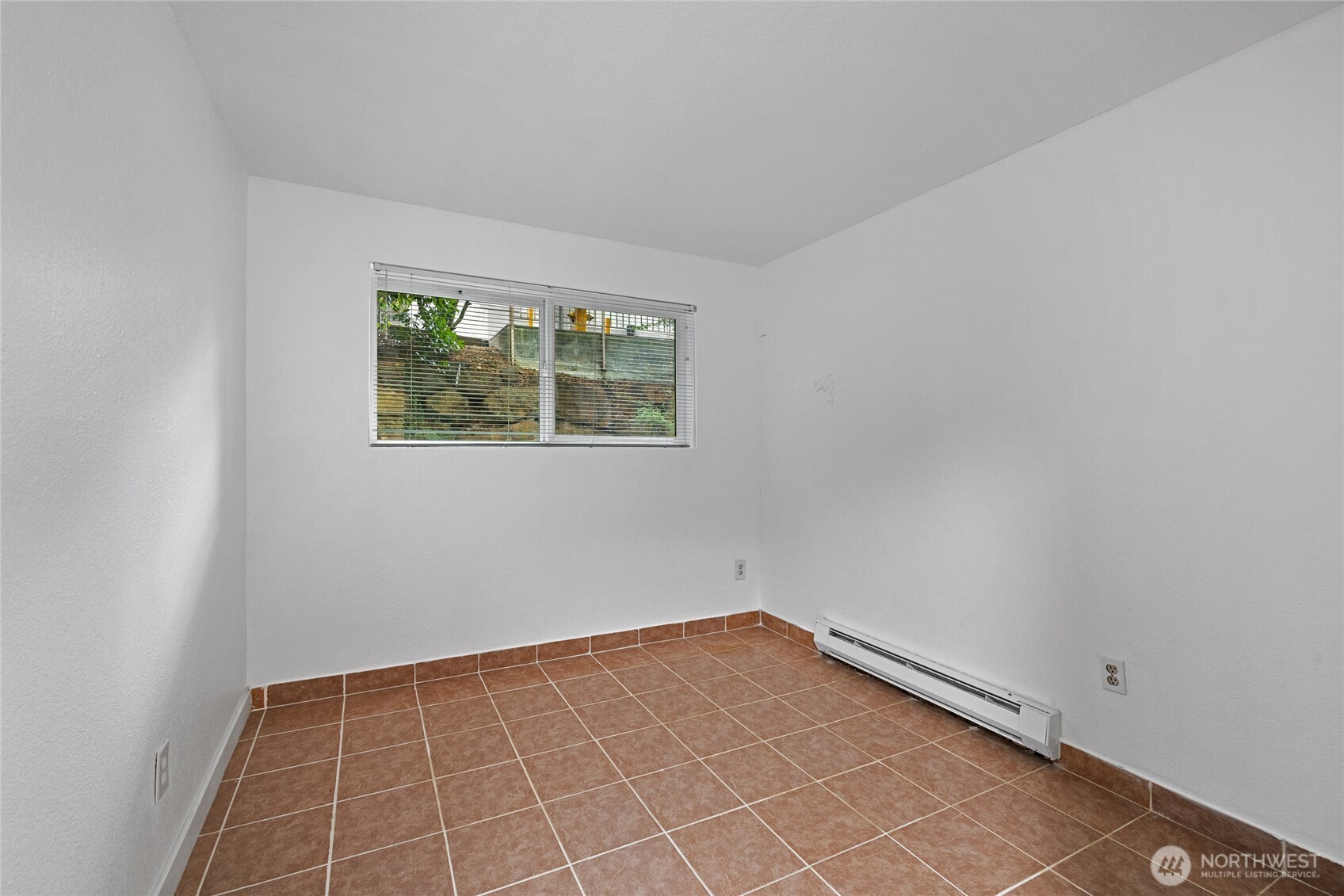 15280 MacAdam Road S #E-101, Seattle, WA 98188