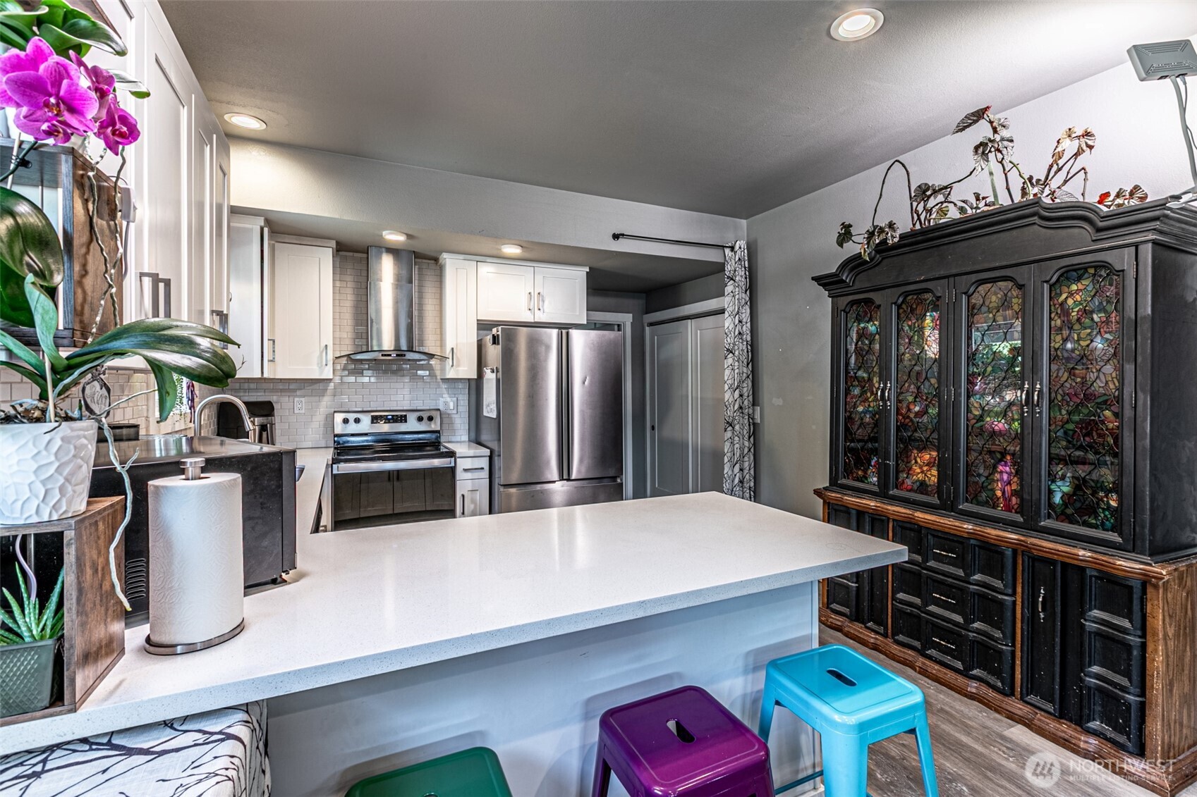 6827 S Thompson Avenue , Tacoma, WA 98408