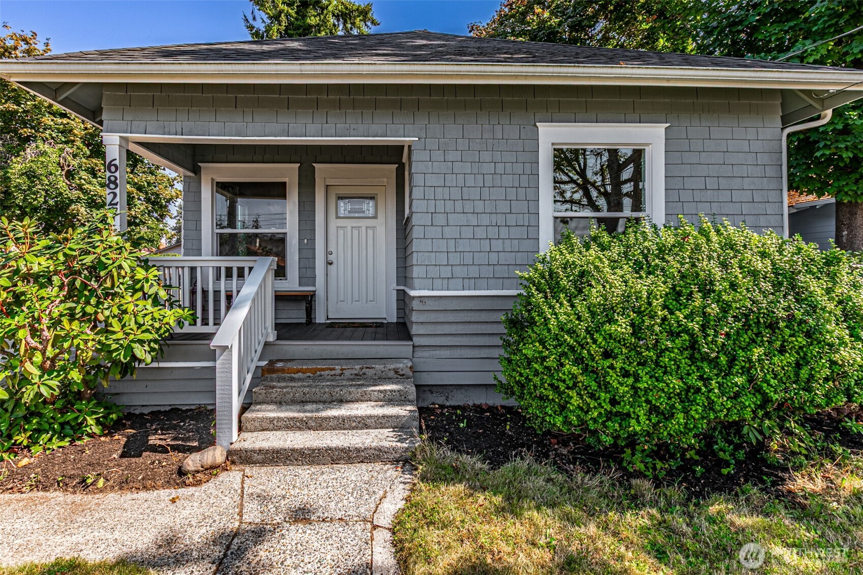 6827 S Thompson Avenue , Tacoma, WA 98408