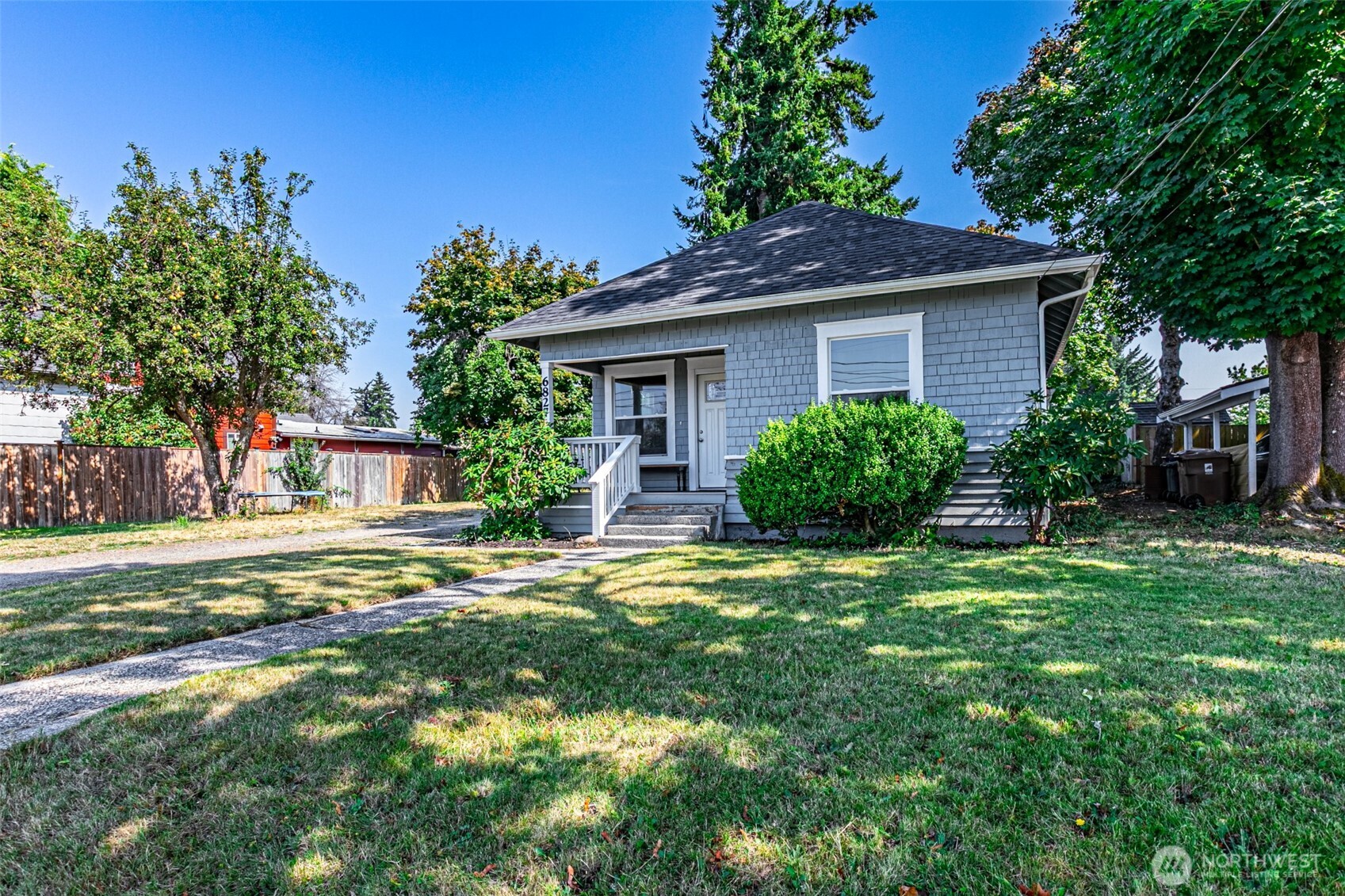 6827 S Thompson Avenue , Tacoma, WA 98408