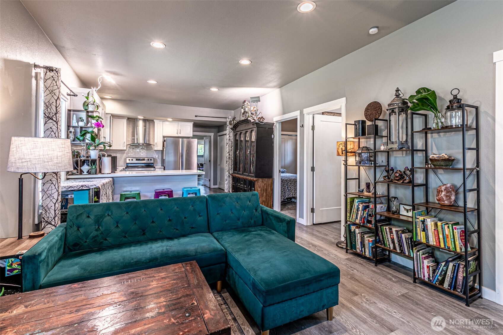 6827 S Thompson Avenue , Tacoma, WA 98408