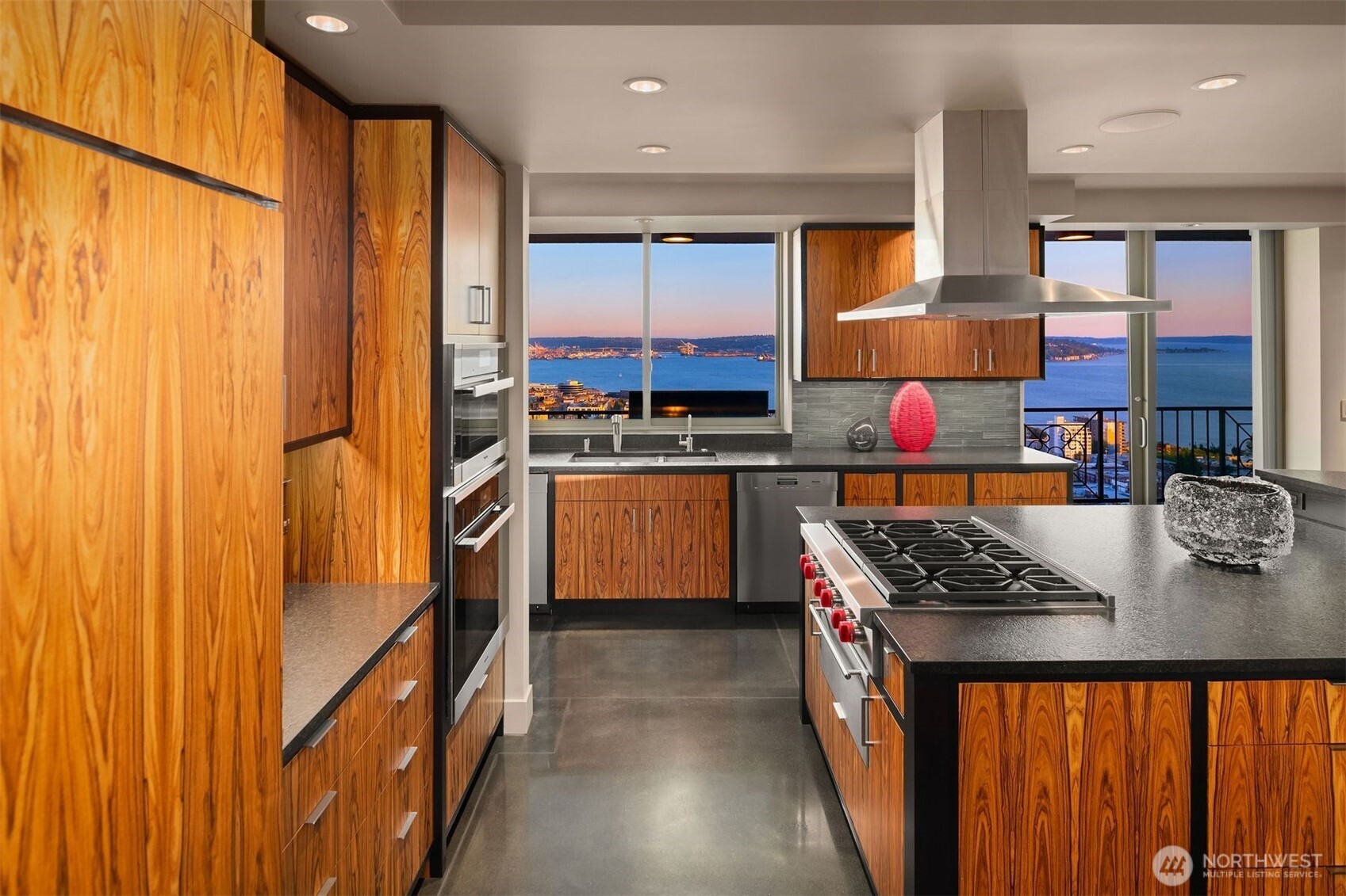 111 W Highland Drive #9E&9W, Seattle, WA 98119