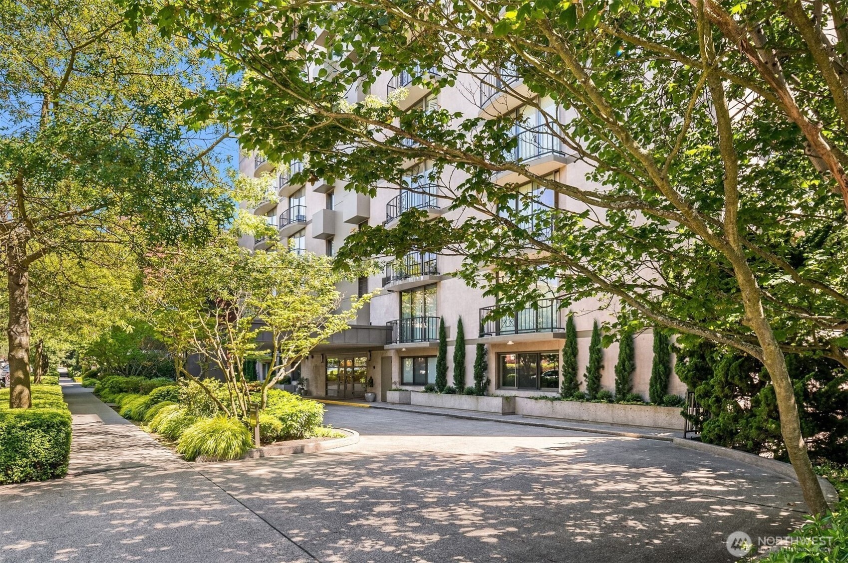 111 W Highland Drive #9E&9W, Seattle, WA 98119