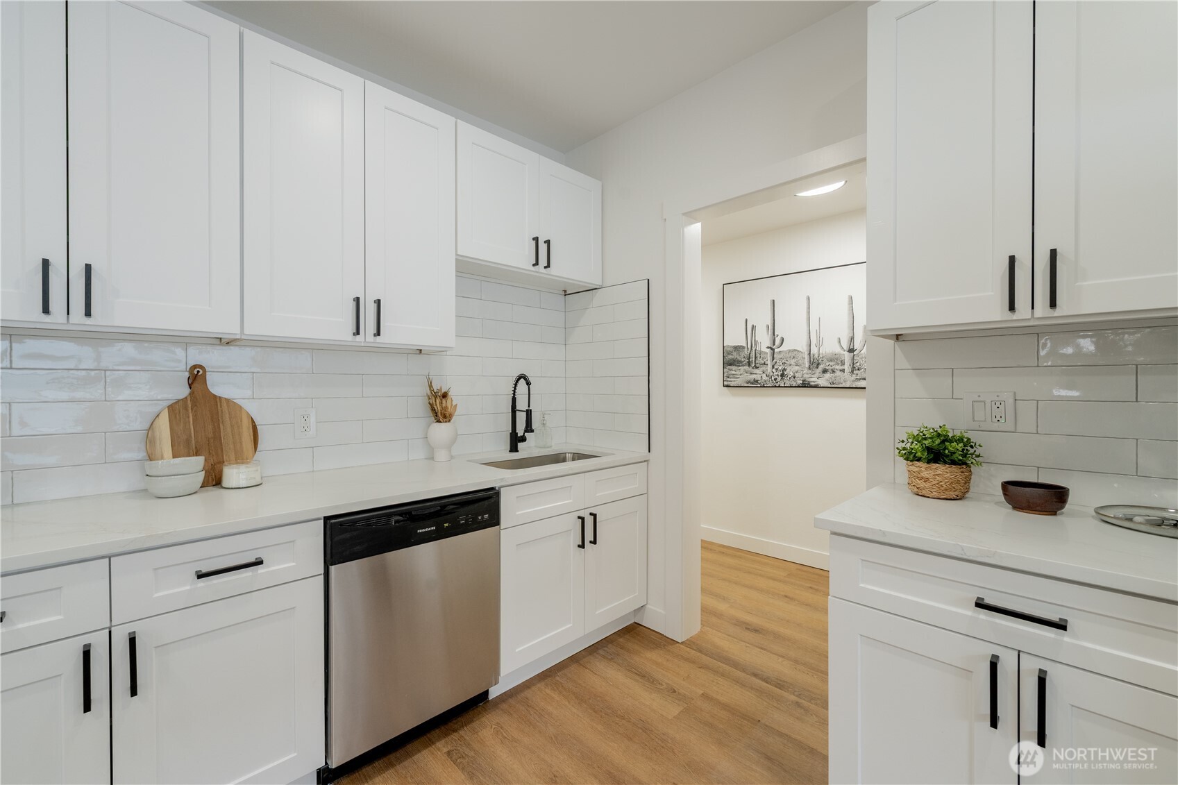 1315 E Marine View Drive , Everett, WA 98201-1933