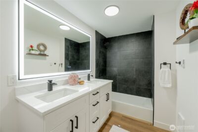 1315 E Marine View Drive , Everett, WA 98201-1933 - Photo 24