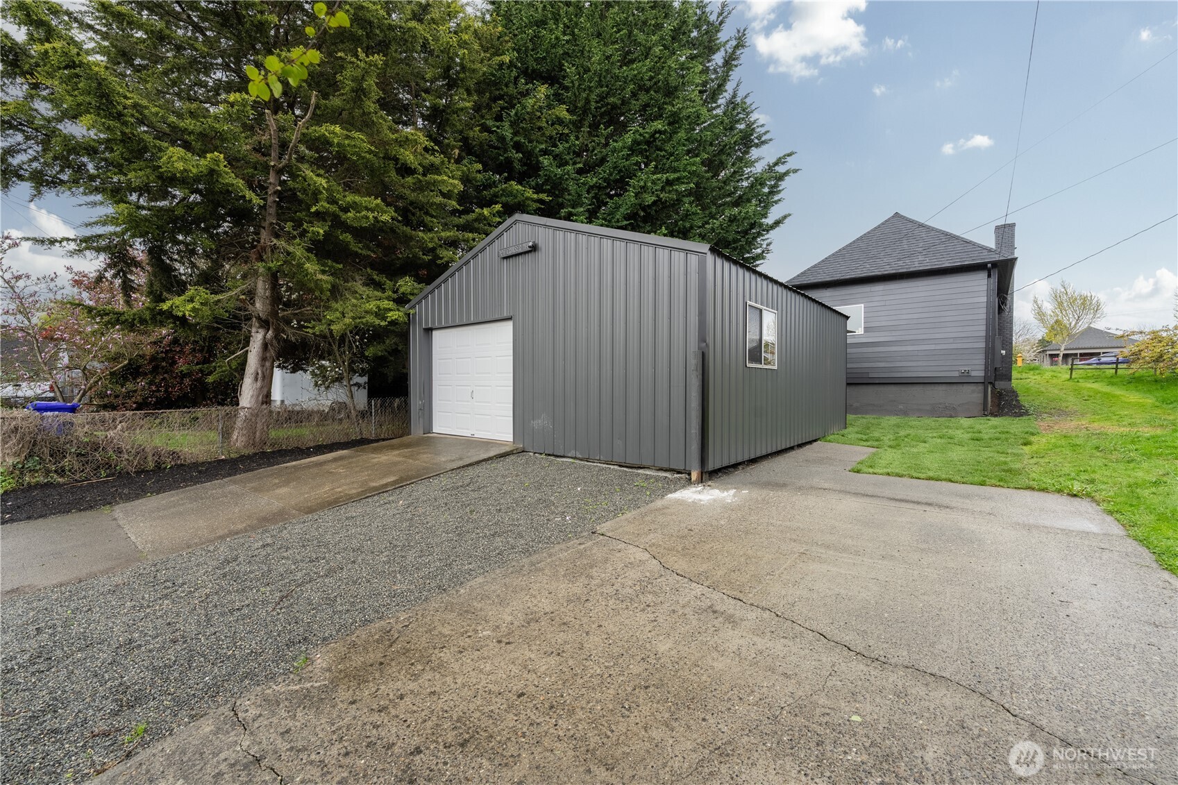 1315 E Marine View Drive , Everett, WA 98201-1933