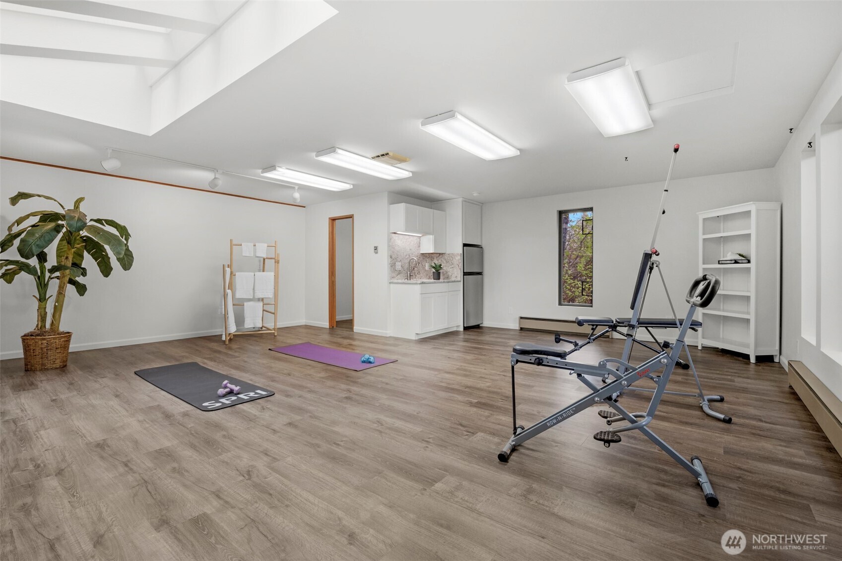 8909 55th Place W, Mukilteo, WA 98275