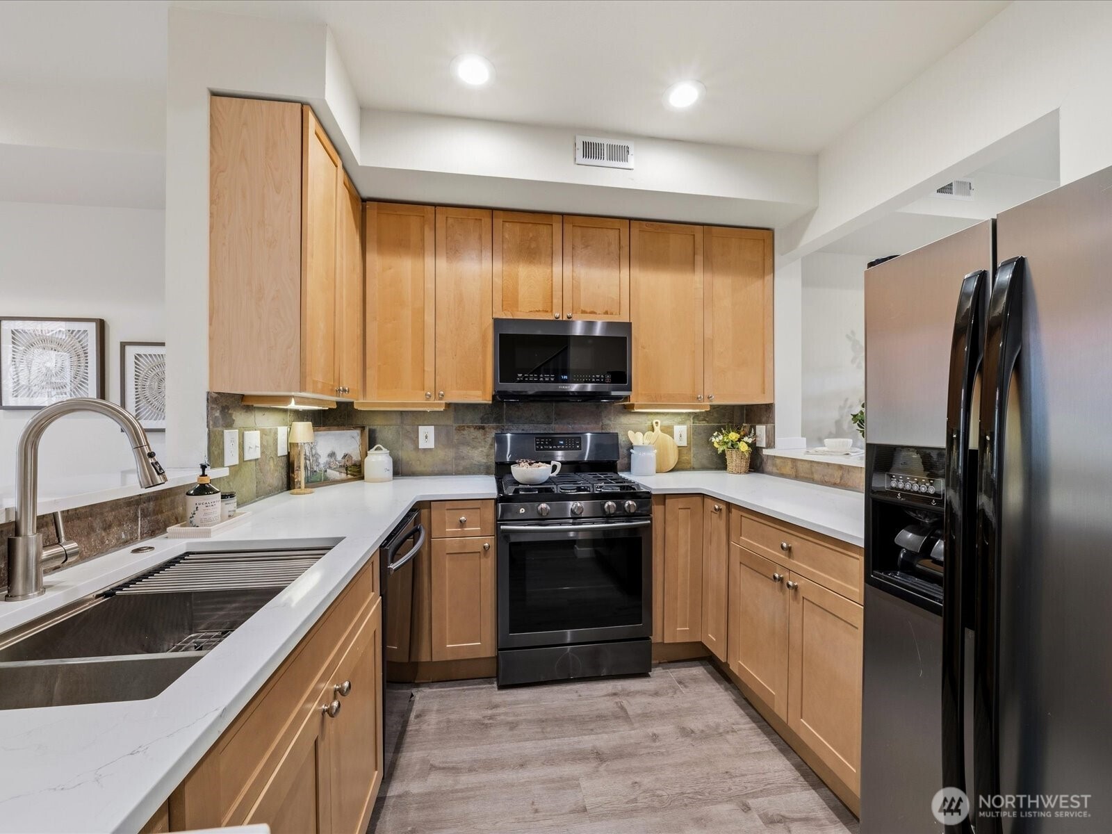 12701 SE 41st Place #316, Bellevue, WA 98006