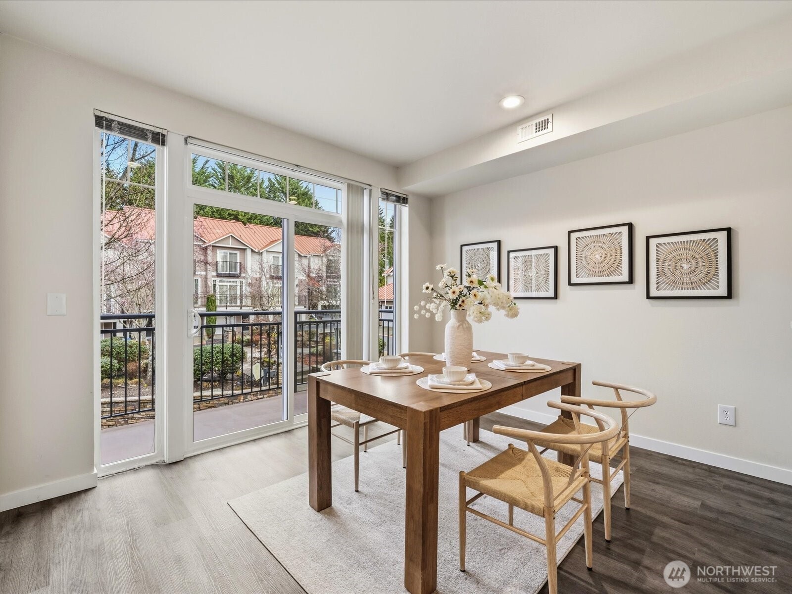 12701 SE 41st Place #316, Bellevue, WA 98006