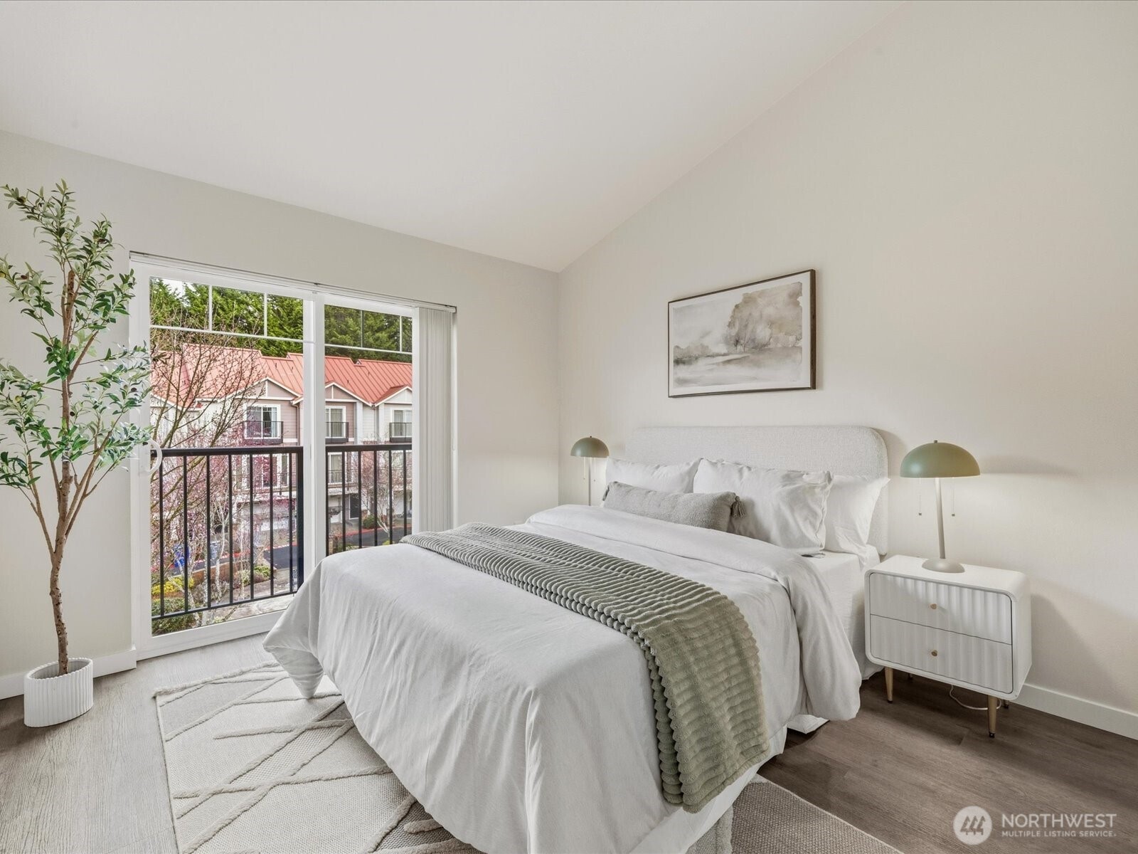 12701 SE 41st Place #316, Bellevue, WA 98006