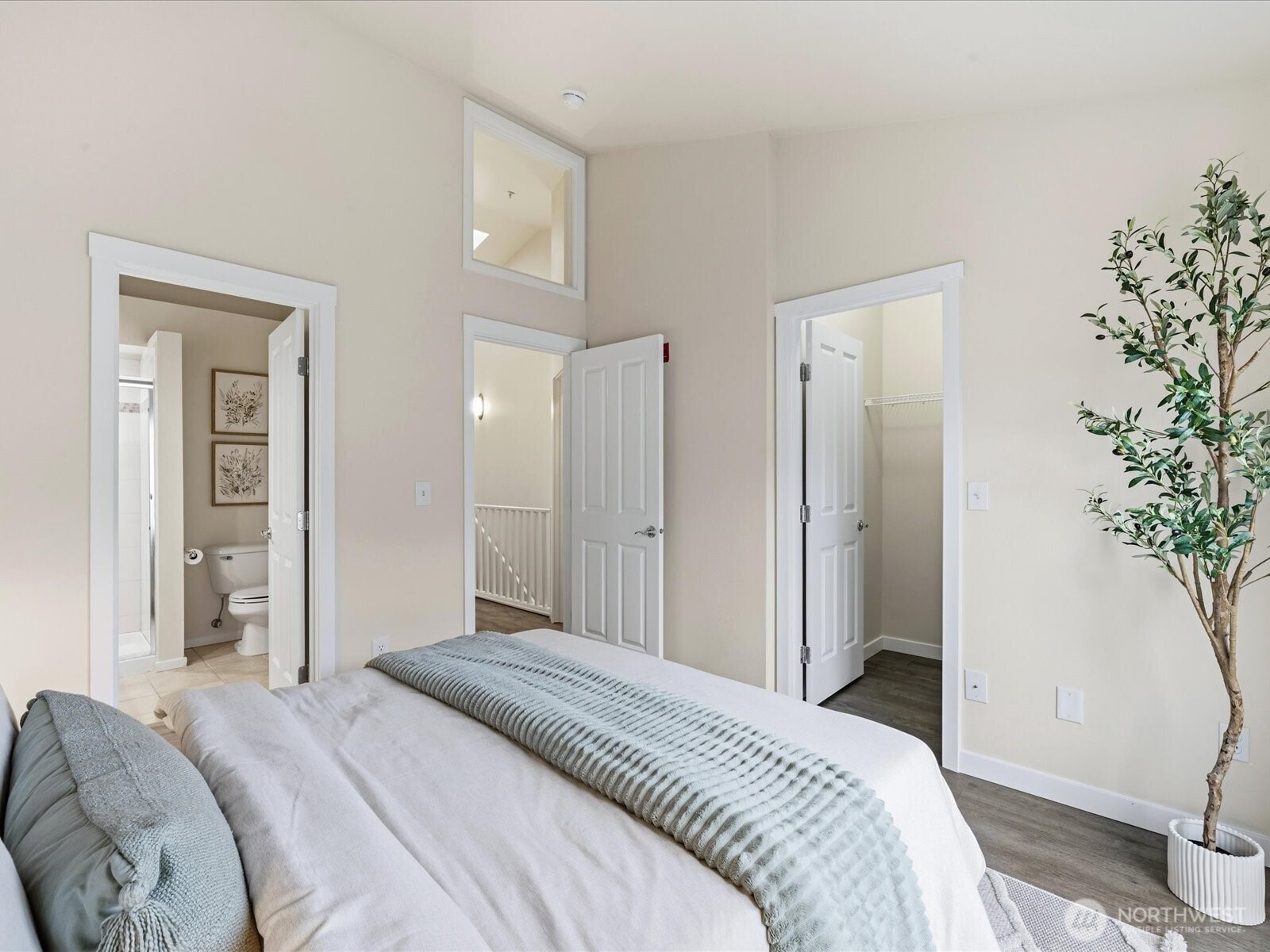 12701 SE 41st Place #316, Bellevue, WA 98006