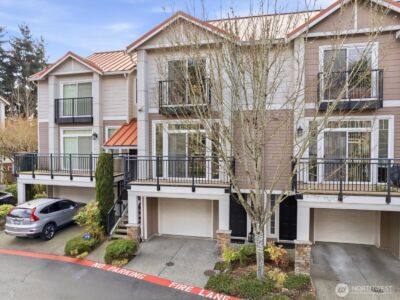 12701 SE 41st Place #316, Bellevue, WA 98006 - Photo 2