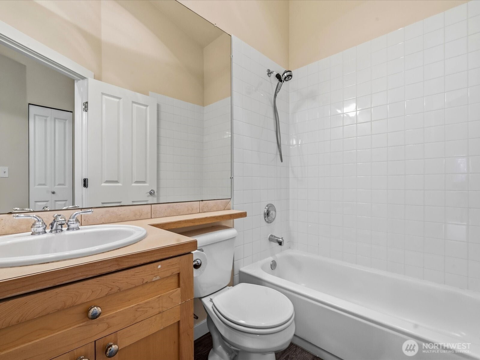 12701 SE 41st Place #316, Bellevue, WA 98006