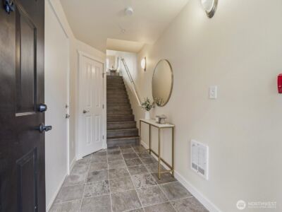 12701 SE 41st Place #316, Bellevue, WA 98006 - Photo 4