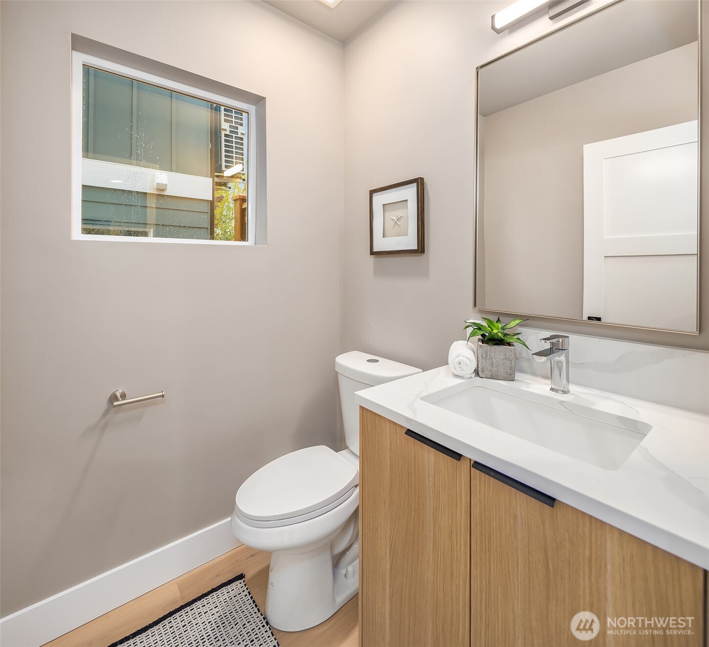 533 N 70th Street , Seattle, WA 98103