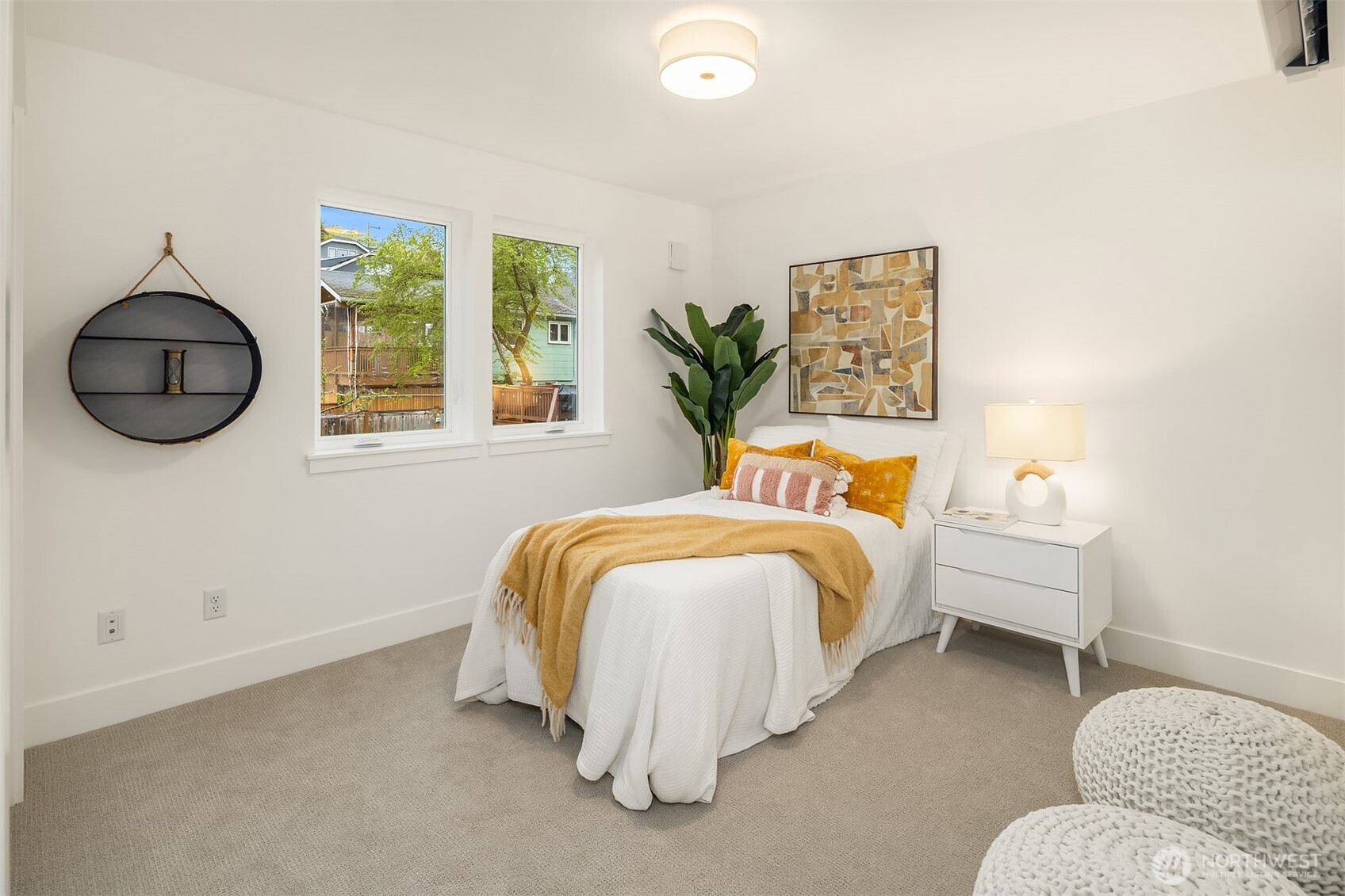 533 N 70th Street , Seattle, WA 98103