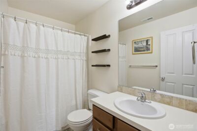 3662 London Loop NE, Lacey, WA 98516-6401 - Photo 32