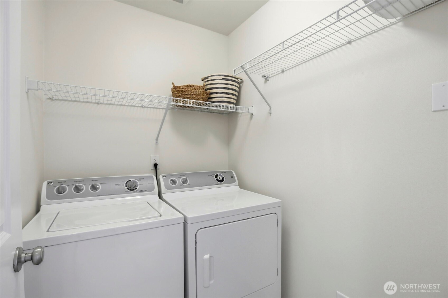 3662 London Loop NE, Lacey, WA 98516-6401