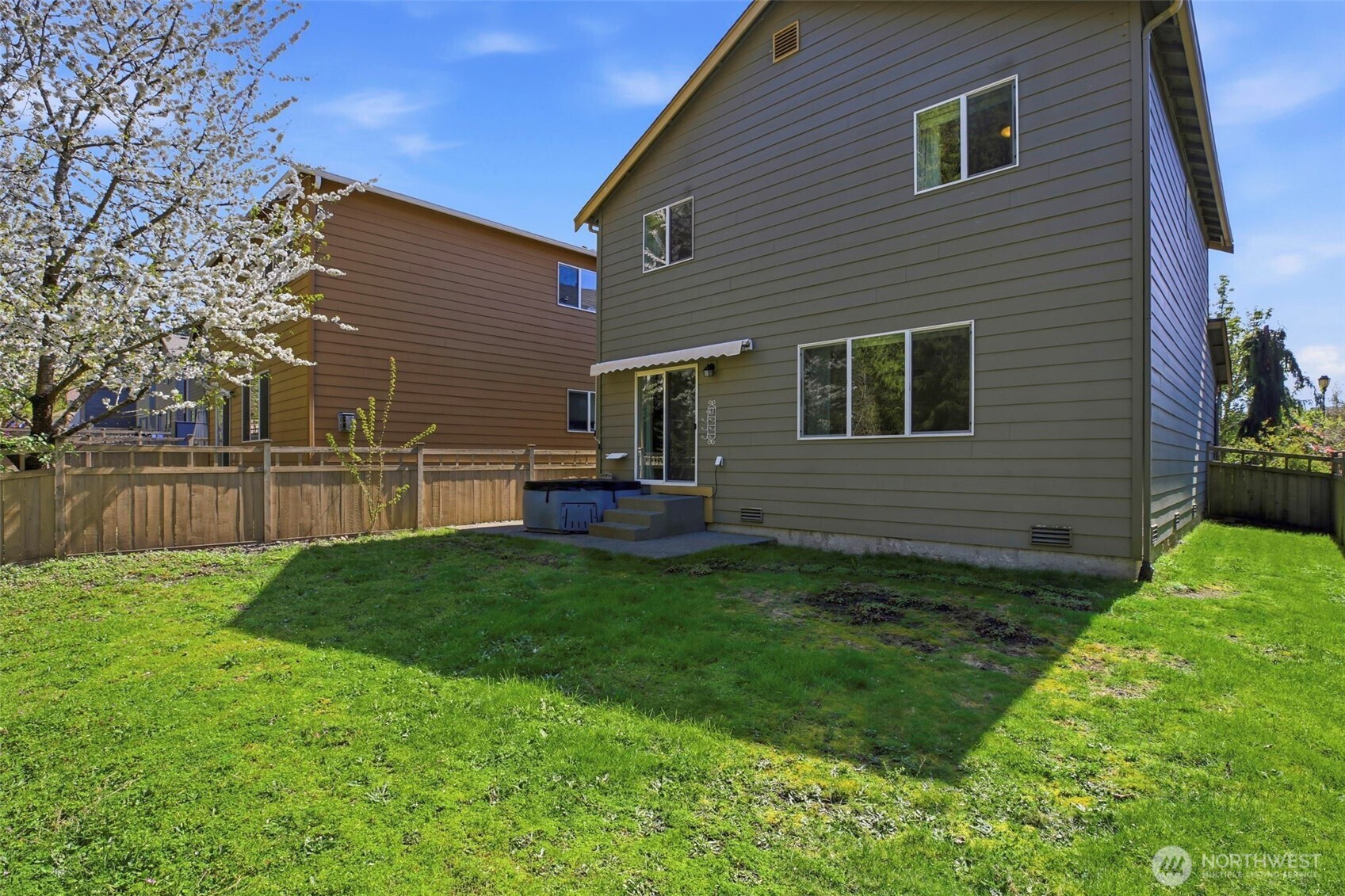 3662 London Loop NE, Lacey, WA 98516-6401