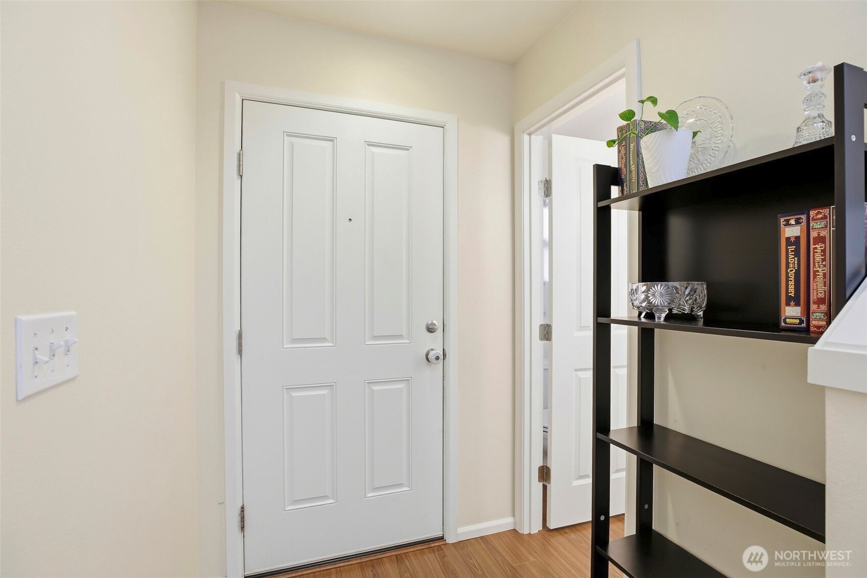 3662 London Loop NE, Lacey, WA 98516-6401
