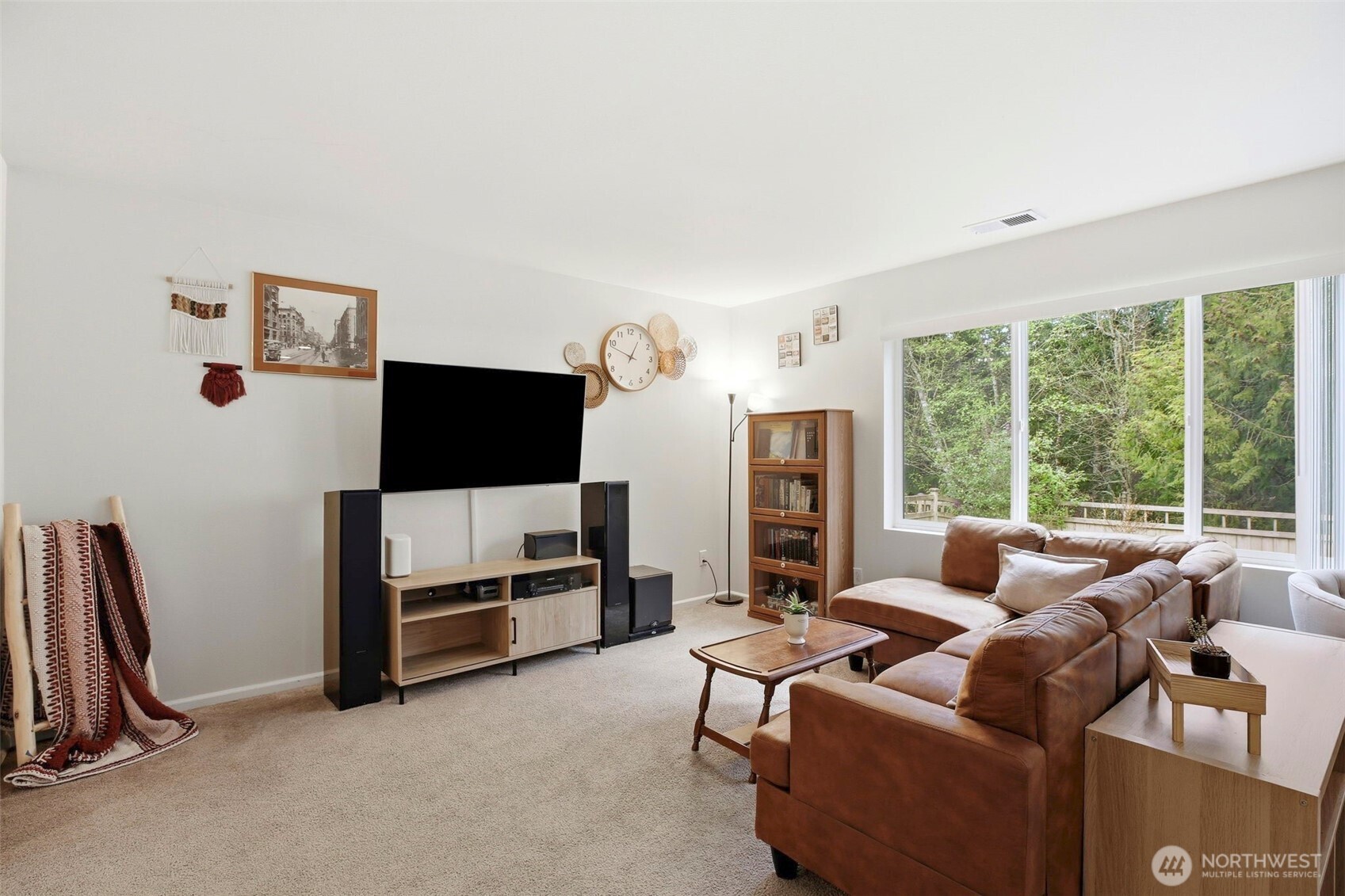 3662 London Loop NE, Lacey, WA 98516-6401