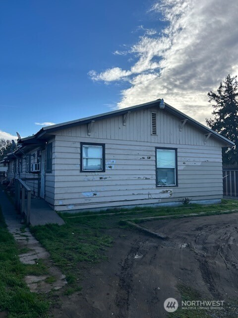 705 N 1st Street , Yakima, WA 98901